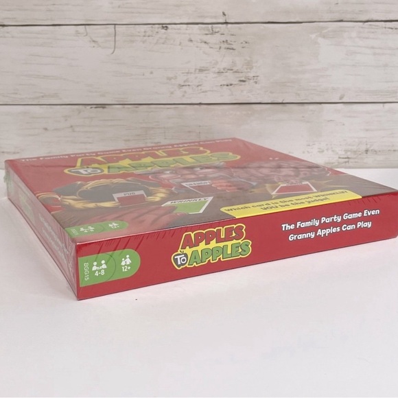 NEW Apples To Apples Party Box the Game Of Hilarious Comparisons! FIRM - Picture 4 of 4